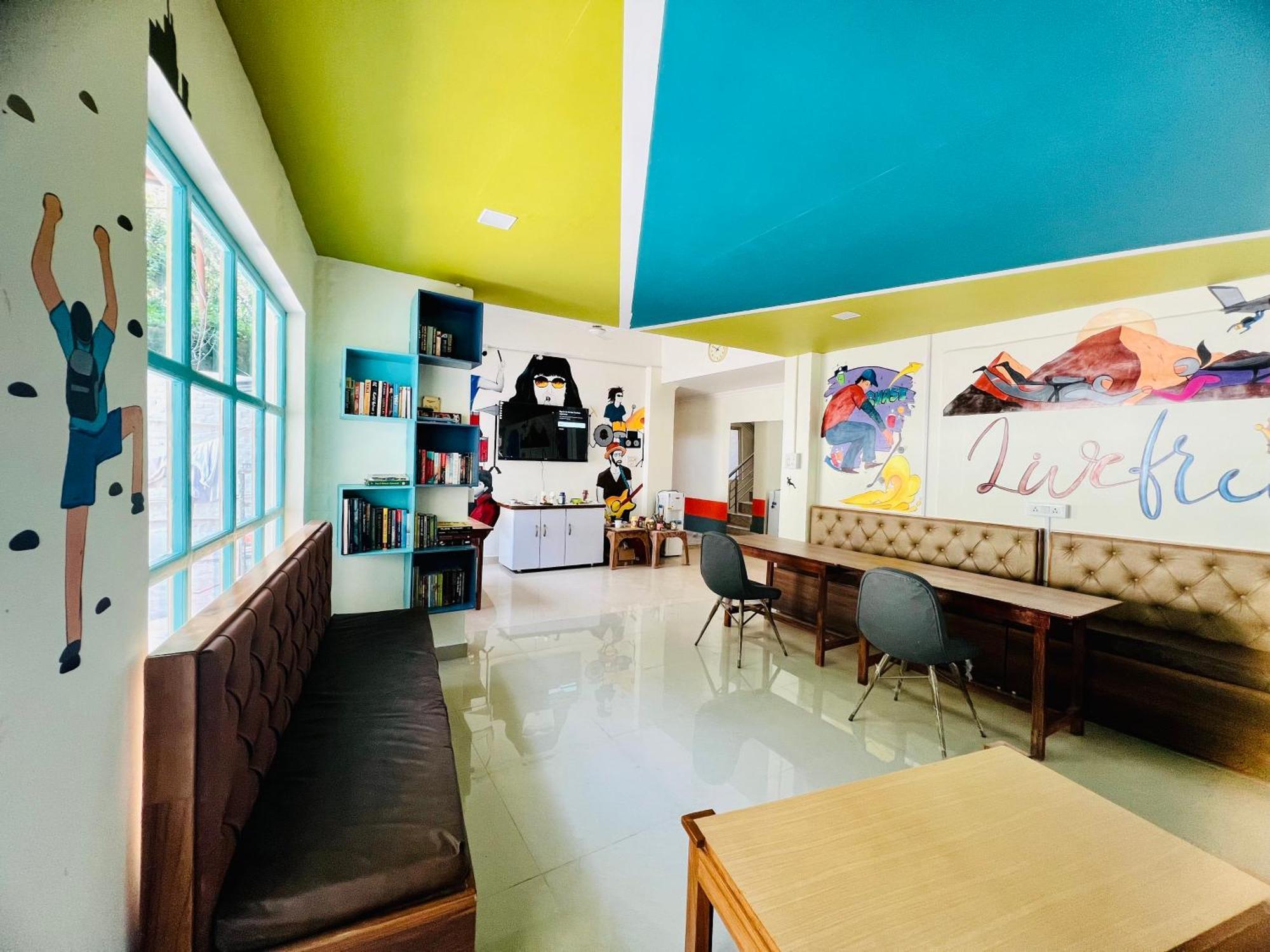 Live Free Hostel, Mcleodganj McLeod Ganj Dış mekan fotoğraf