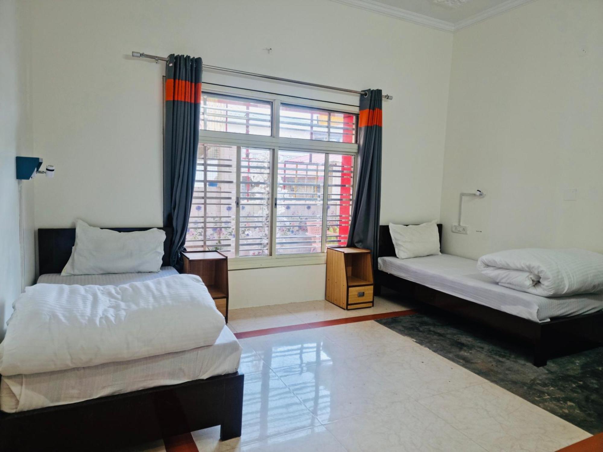 Live Free Hostel, Mcleodganj McLeod Ganj Dış mekan fotoğraf