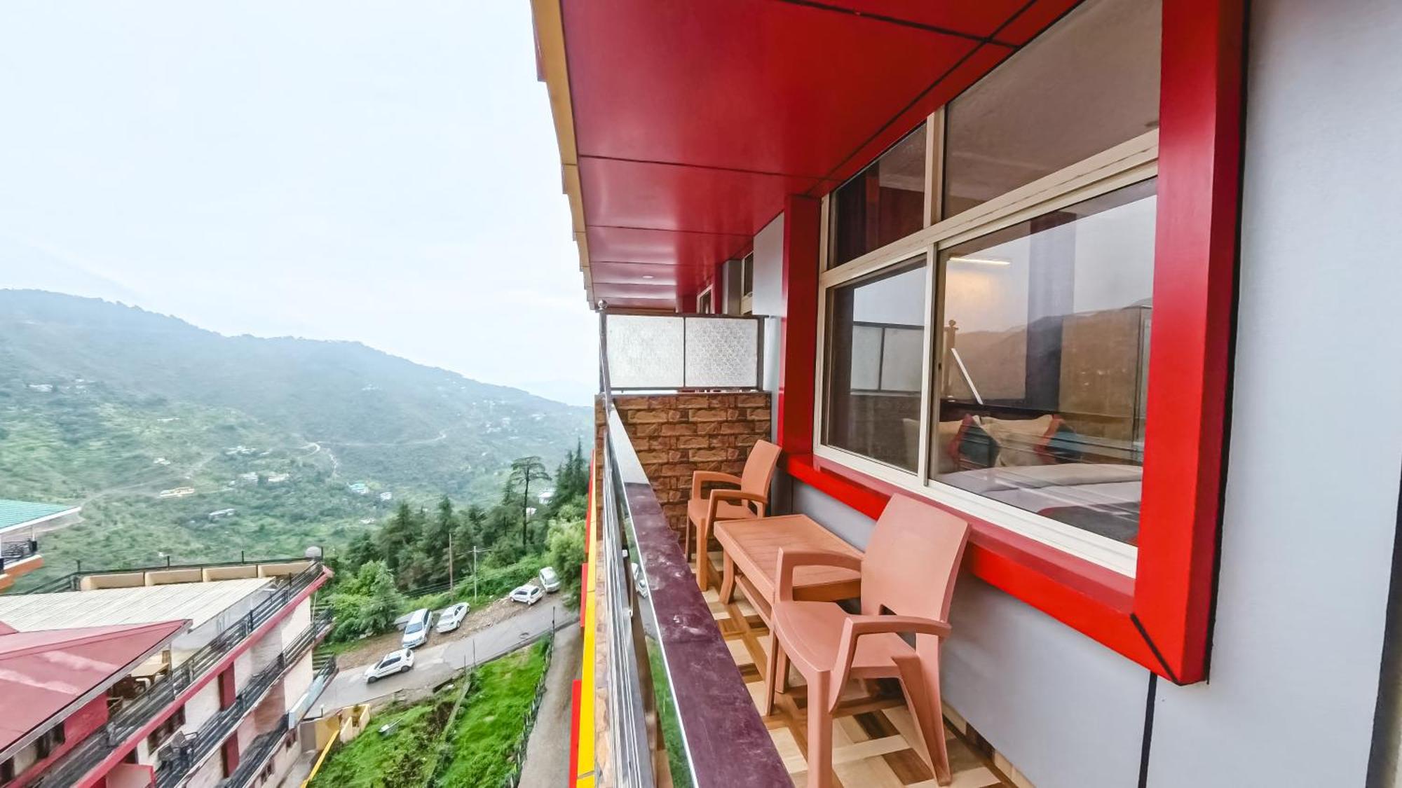 Live Free Hostel, Mcleodganj McLeod Ganj Dış mekan fotoğraf